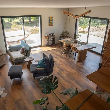 Maison Chaleureuse Au Calme, Sud Ardeche Дом отдыха Жуайёз
